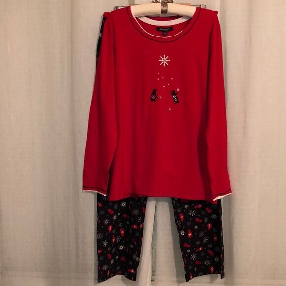Ellen Tracy L Red Black White Christmas Holiday Cotton Penguin Snowflakes PJ Set